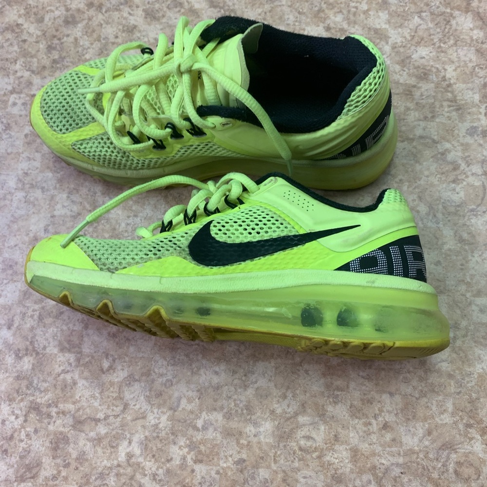 Nike Air Max Kids/Women’s Neon Yellow and Black Sneakers
